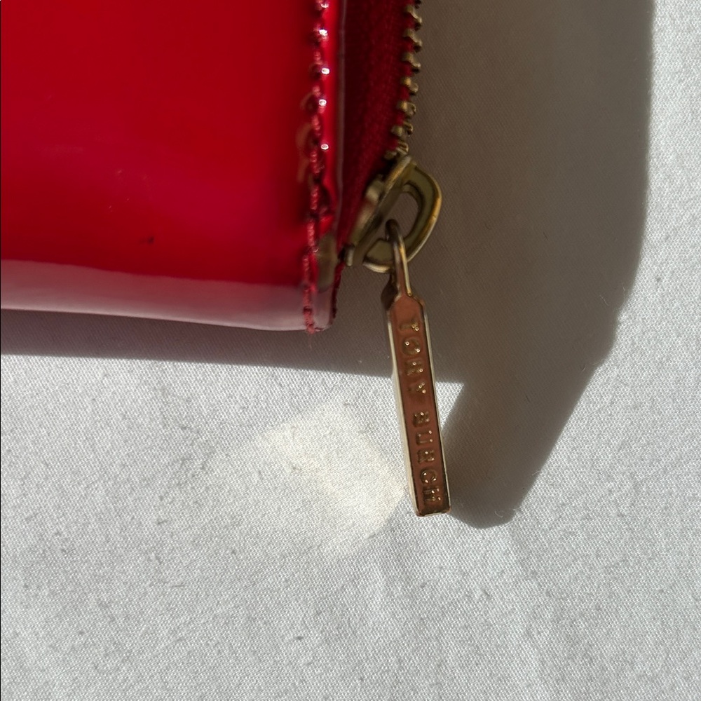 Tory Burch Red Patent Leather Wallet - Picture 2 of 13